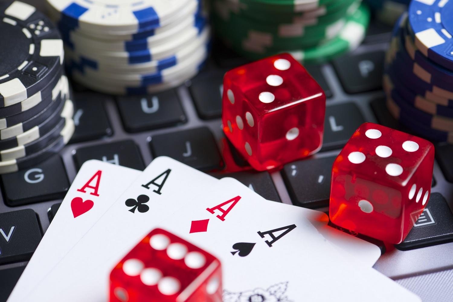 Khám phá chơi bài online và bí quyết thắng lớn khi chơi bài online